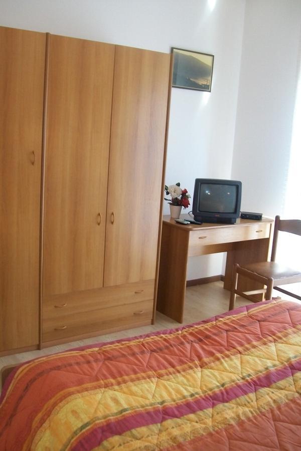 B&B Da Guerrino Farra d'Alpago Ruang foto